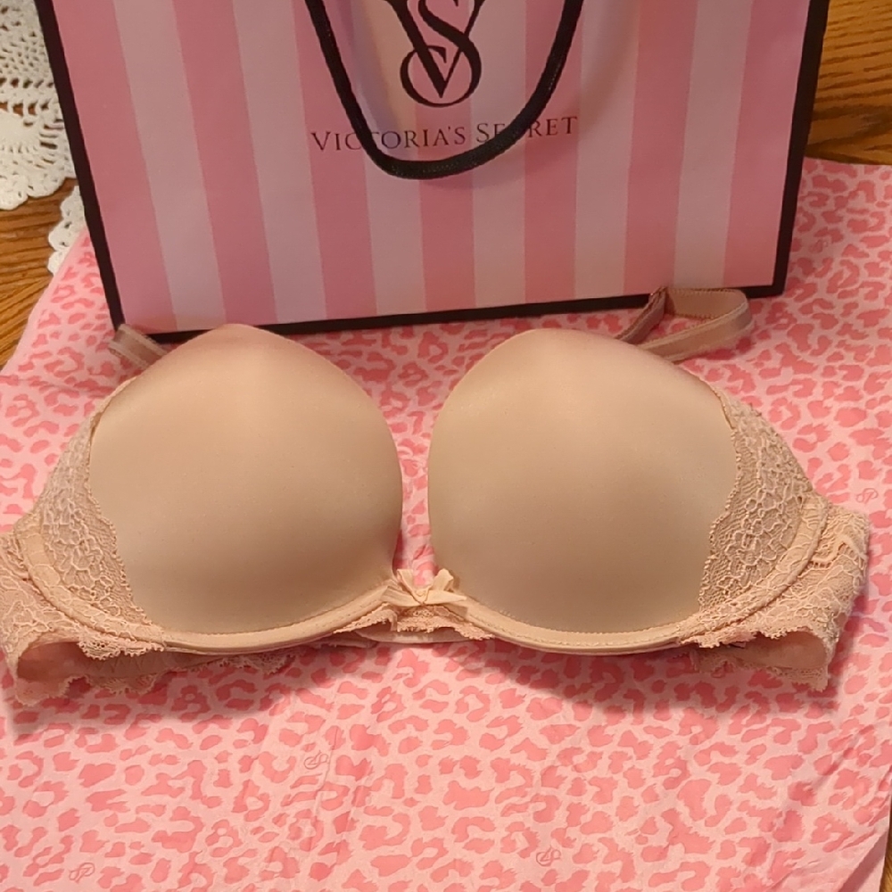 VS Dream Angels Convertible Push Up Bra Blush Nude Size 32D